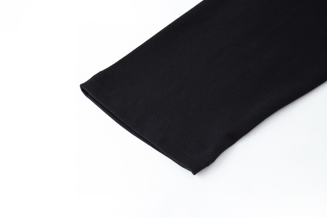 PRADA 普拉达 纯色刺绣字母logo T恤 长袖 黑色 