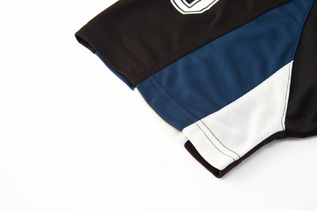 Balenciaga 巴黎世家 字母logo印花冰球服 短袖 T恤 圆领 黑色 