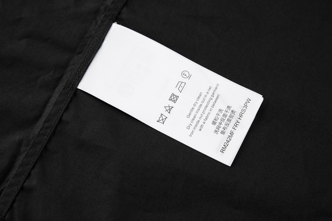 LOUIS VUITTON 路易威登 领口袖口烫钻衬衫 长袖 黑色 1AFJXE 