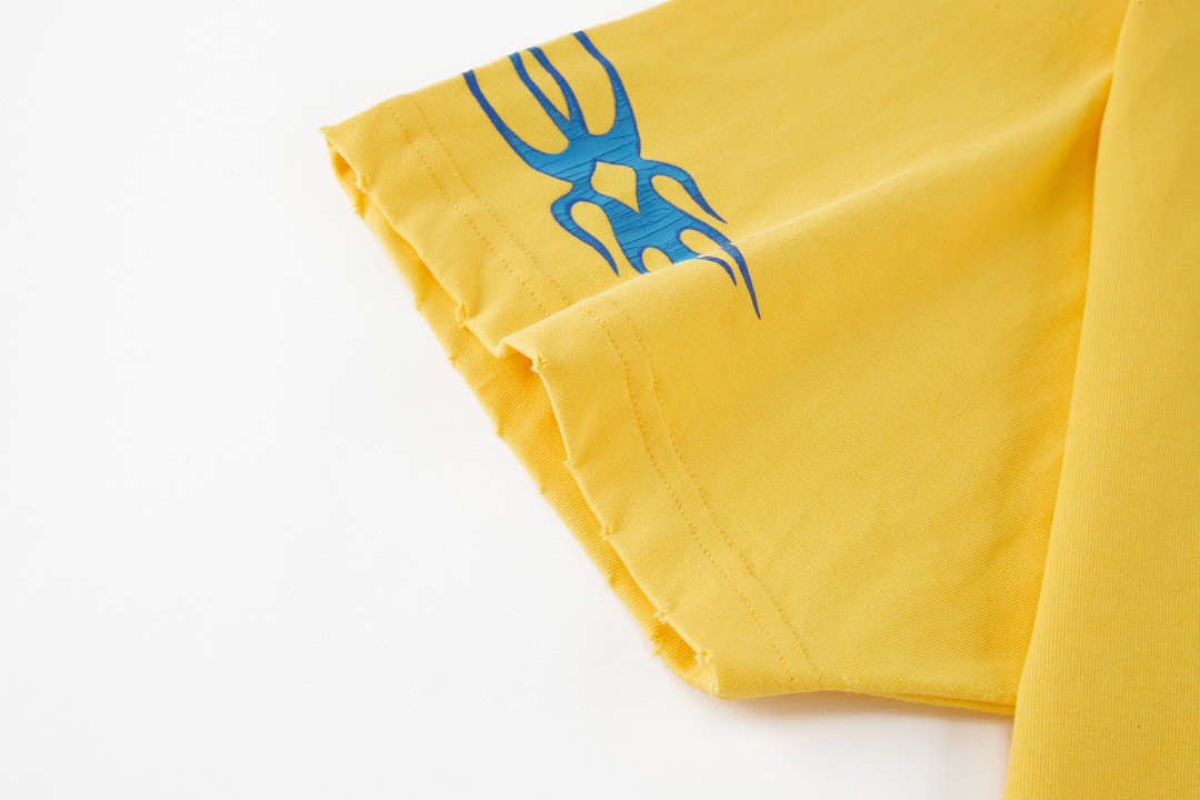 [Copy]Balenciaga 巴黎世家 破洞字母logo印花短袖 T恤 圆领 短款 夏季 粉色