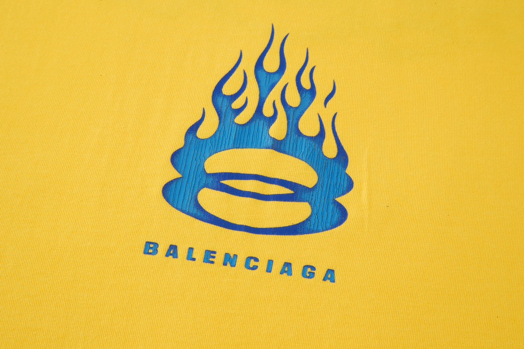 [Copy]Balenciaga 巴黎世家 破洞字母logo印花短袖 T恤 圆领 短款 夏季 粉色