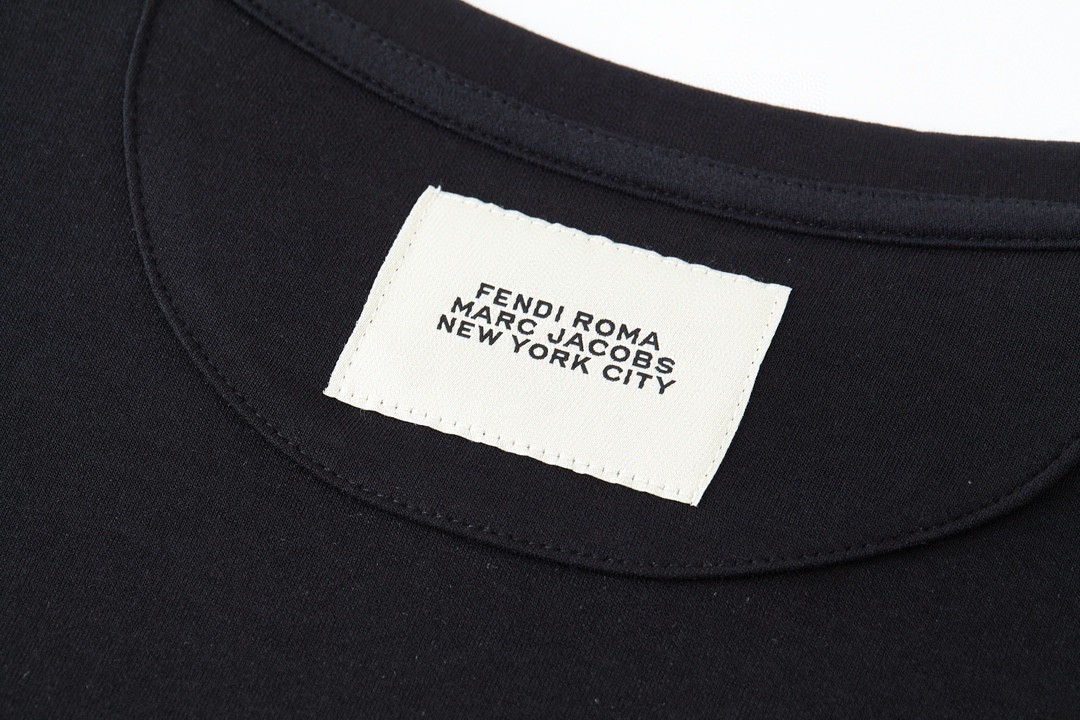 FENDI 芬迪 字母logo刺绣 T恤 短袖 上衣 夏款 黑色 FY0936ANG6F0QA1