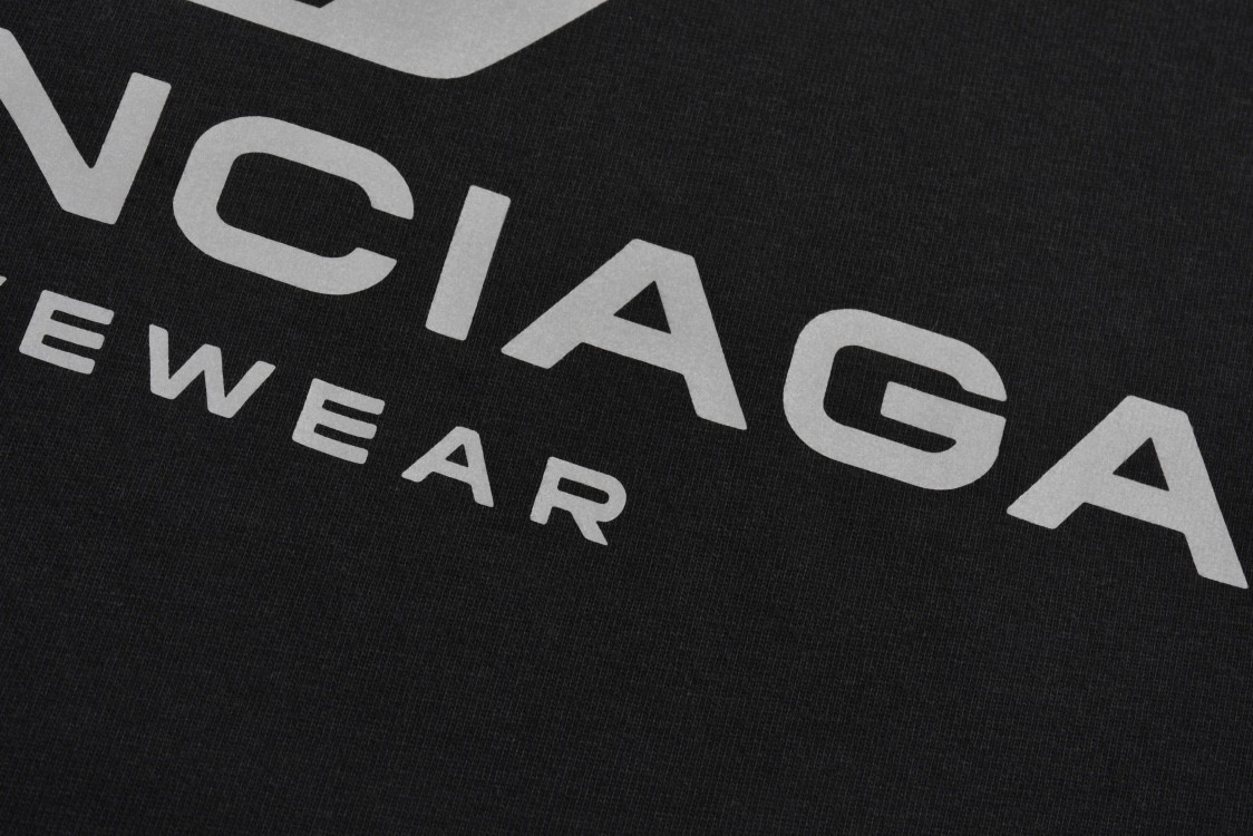 Balenciaga 巴黎世家 IB字母logo反光印花短袖 T恤 圆领 短款 夏季 黑色 