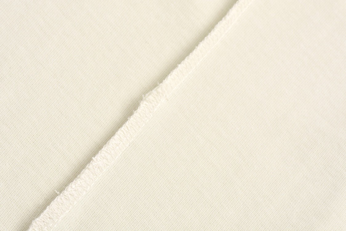 Balenciaga 巴黎世家 方块小字母短袖 T 恤 圆领 夏季 米白色