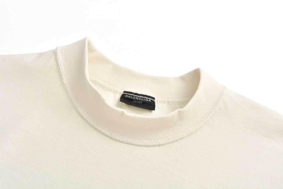 Balenciaga 巴黎世家 方块小字母短袖 T 恤 圆领 夏季 米白色