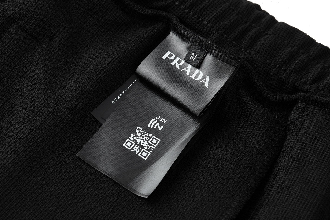 PRADA 普拉达 纯色华夫格抽绳休闲裤 运动裤 裤子 短裤 黑色 