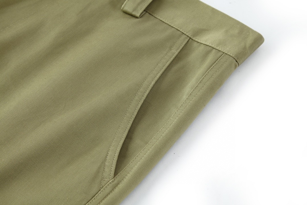 LOUIS VUITTON 路易威登 SS24 菲董联名系列纯色字母刺绣工装裤 休闲裤 长裤 卡其色 1AFJA0