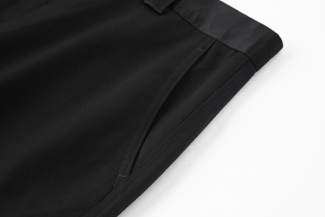 LOUIS VUITTON 路易威登 SS24 菲董联名系列纯色字母刺绣工装裤 休闲裤 长裤 黑色