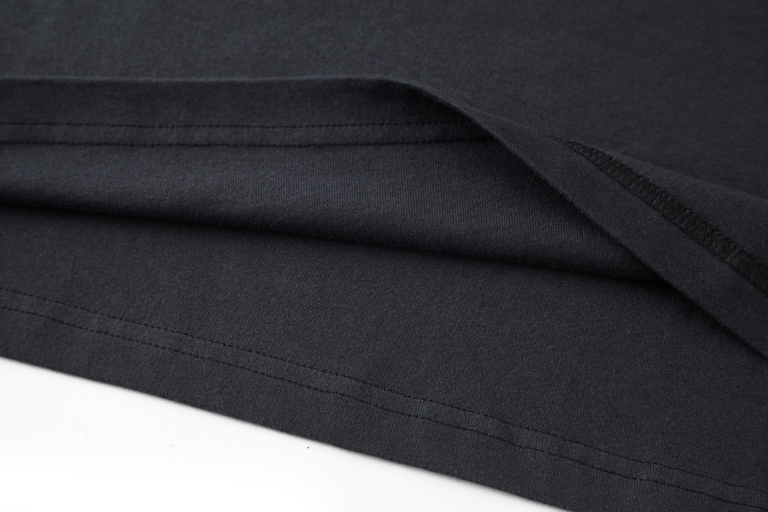 Balenciaga 巴黎世家 方块小字母短袖 T 恤 圆领 夏季 黑色