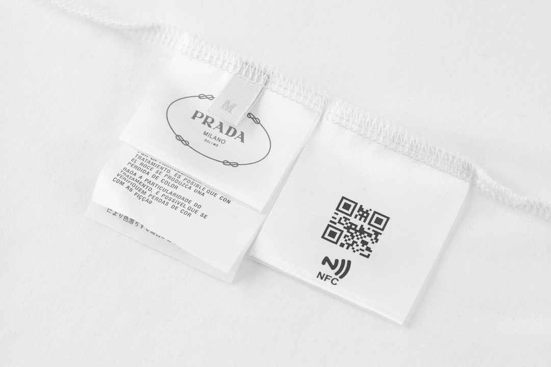 PRADA 普拉达 纯色领胸口口袋logo徽标 T恤 长袖 白色 