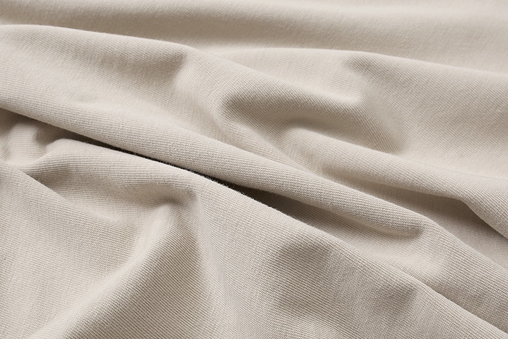 62#MADNESS 十周年限定 纯色贴标T恤 短袖 男女同款 白色 黑色 杏色