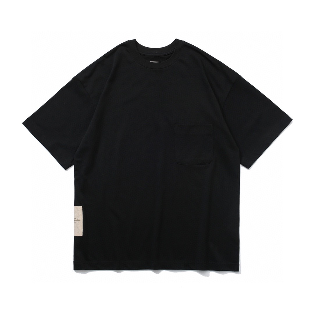 62#MADNESS 十周年限定 纯色贴标T恤 短袖 男女同款 白色 黑色 杏色