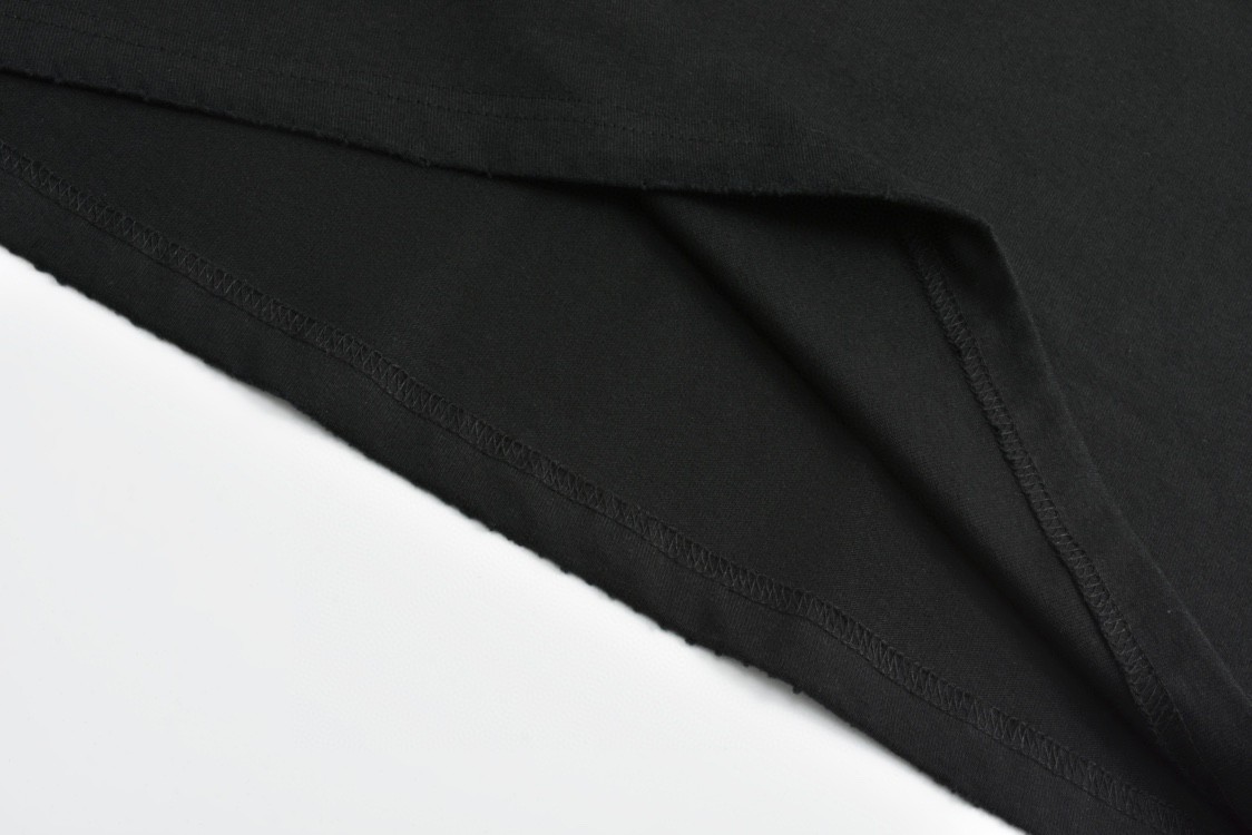 Balenciaga 巴黎世家 前后烫钻字母logo短袖 T恤 圆领 短款 夏季 黑色 