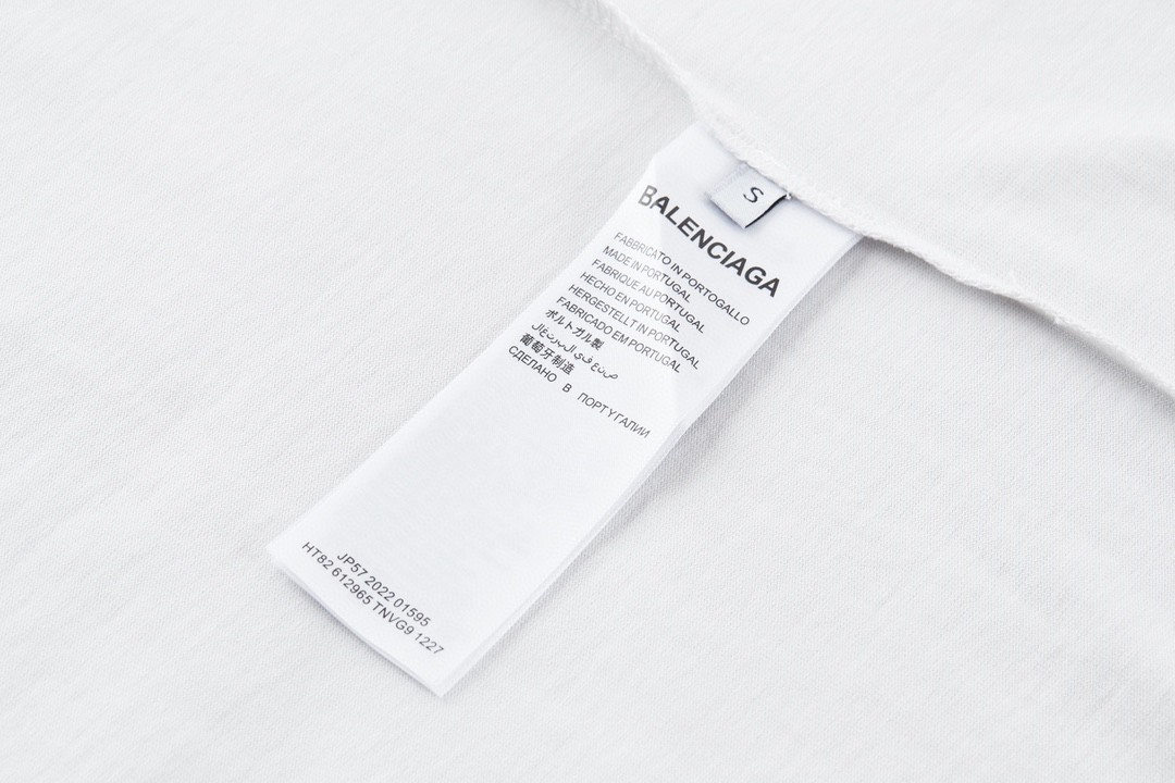 Balenciaga 巴黎世家 模糊爱心印花短袖 T恤 圆领 短款 夏季 白色 744439TOVH39081