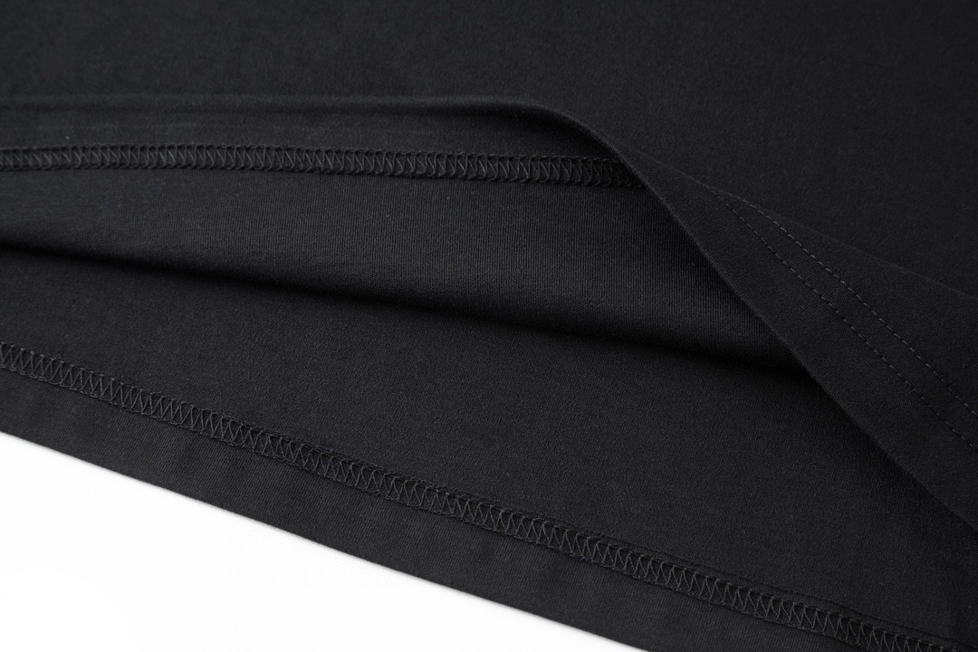 PRADA 普拉达 纯色尼龙口袋logo徽标 T恤 长袖 黑色 