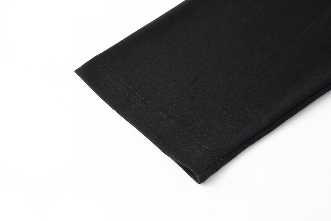 PRADA 普拉达 纯色尼龙口袋logo徽标 T恤 长袖 黑色 