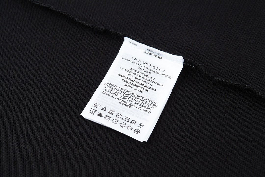 Moncler 蒙口 胸标纽扣Polo衫 短袖 T恤 圆领 短款 夏季 黑色 J10918A7030084556999