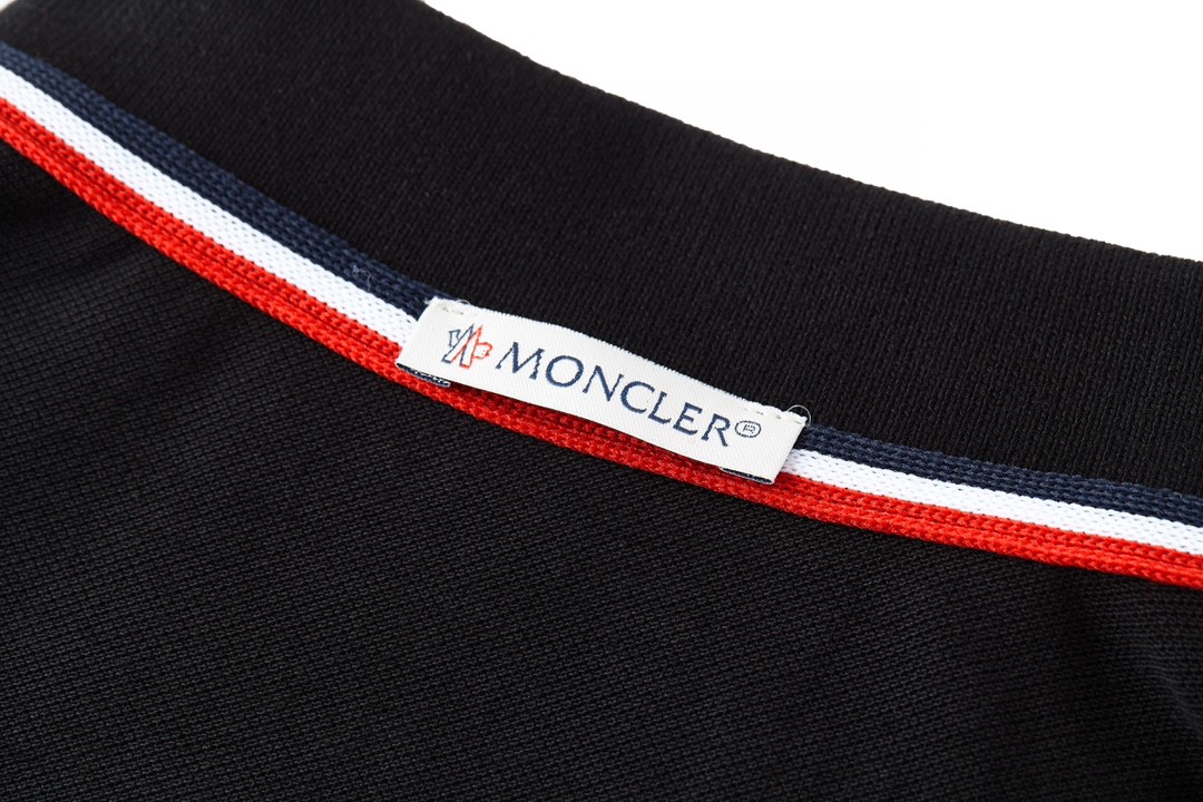 Moncler 蒙口 胸标纽扣Polo衫 短袖 T恤 圆领 短款 夏季 黑色 J10918A7030084556999