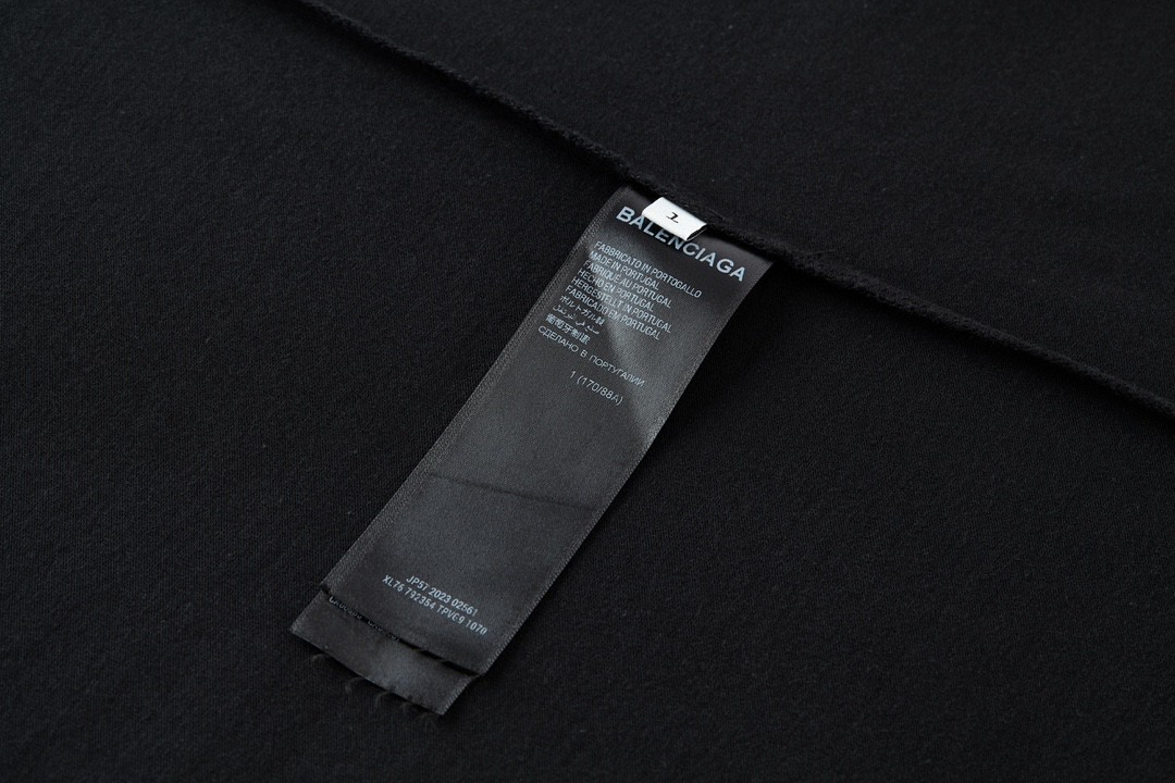 Balenciaga 巴黎世家 皇冠字母logo贴钻短袖 T恤 圆领 短款 夏季 黑色 764235TQVK91083