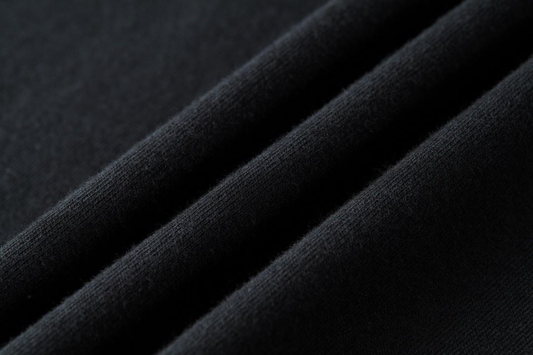 Balenciaga 巴黎世家 皇冠字母logo贴钻短袖 T恤 圆领 短款 夏季 黑色 764235TQVK91083