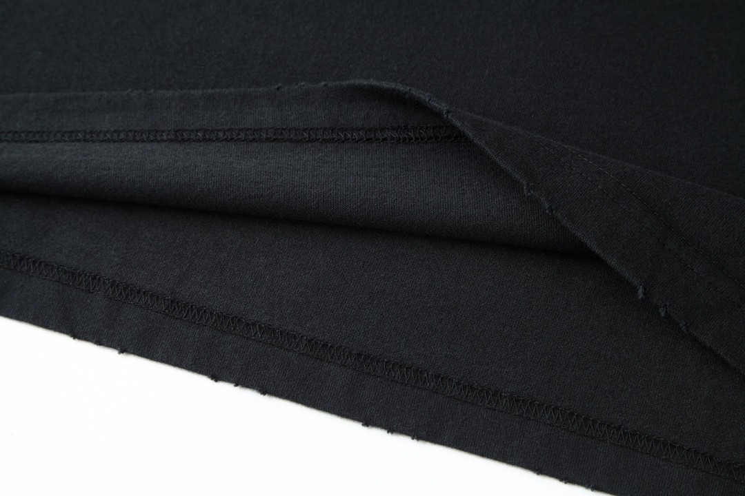 Balenciaga 巴黎世家 皇冠字母logo贴钻短袖 T恤 圆领 短款 夏季 黑色 764235TQVK91083