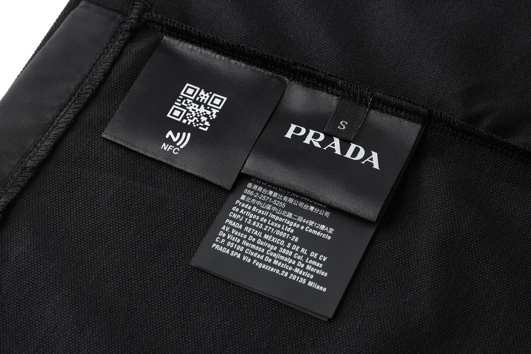 PRADA 普拉达 条纹拼接V领Polo衫 短袖 T恤 黑色 UJN895-1YR5-F0806-S-OOO