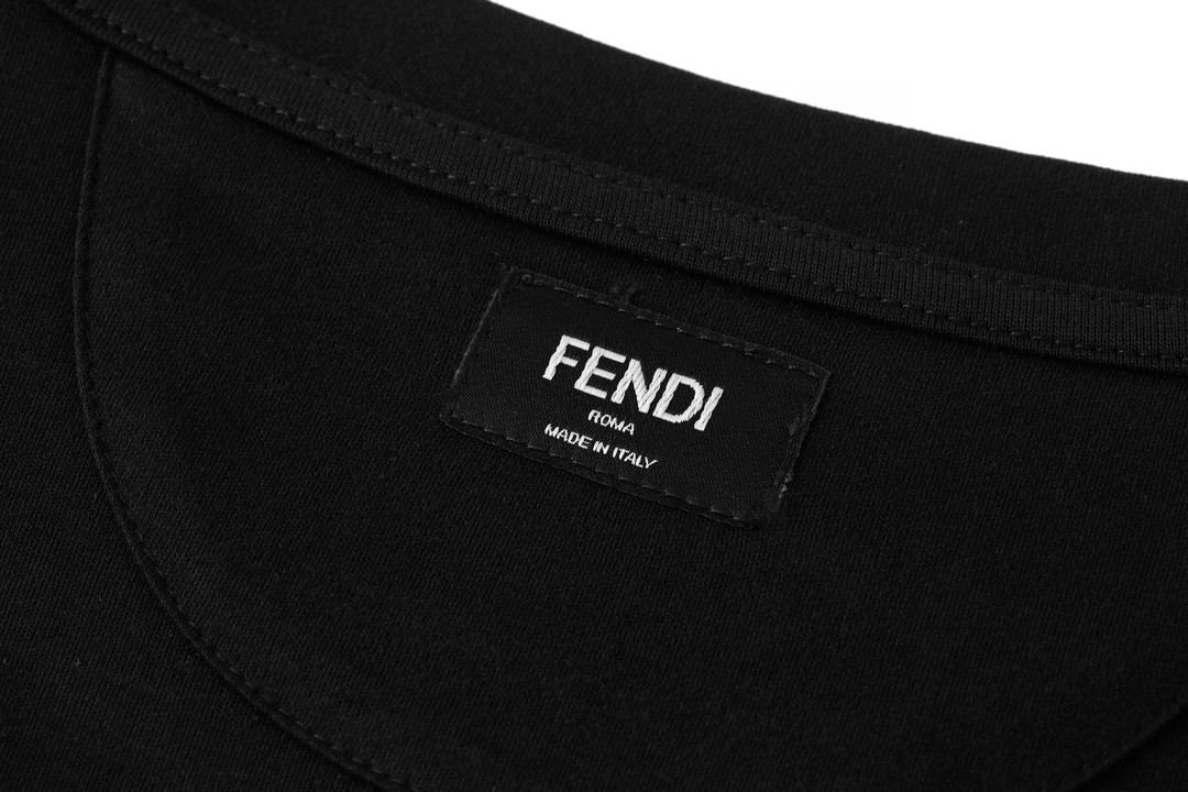 FENDI 芬迪 五金F标 T恤 短袖 上衣 夏款 黑色