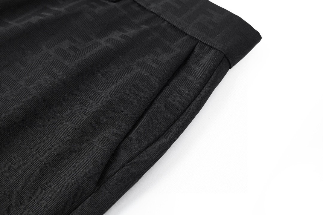 Fendi 芬迪 老花满印短裤 休闲裤 五分裤 黑色