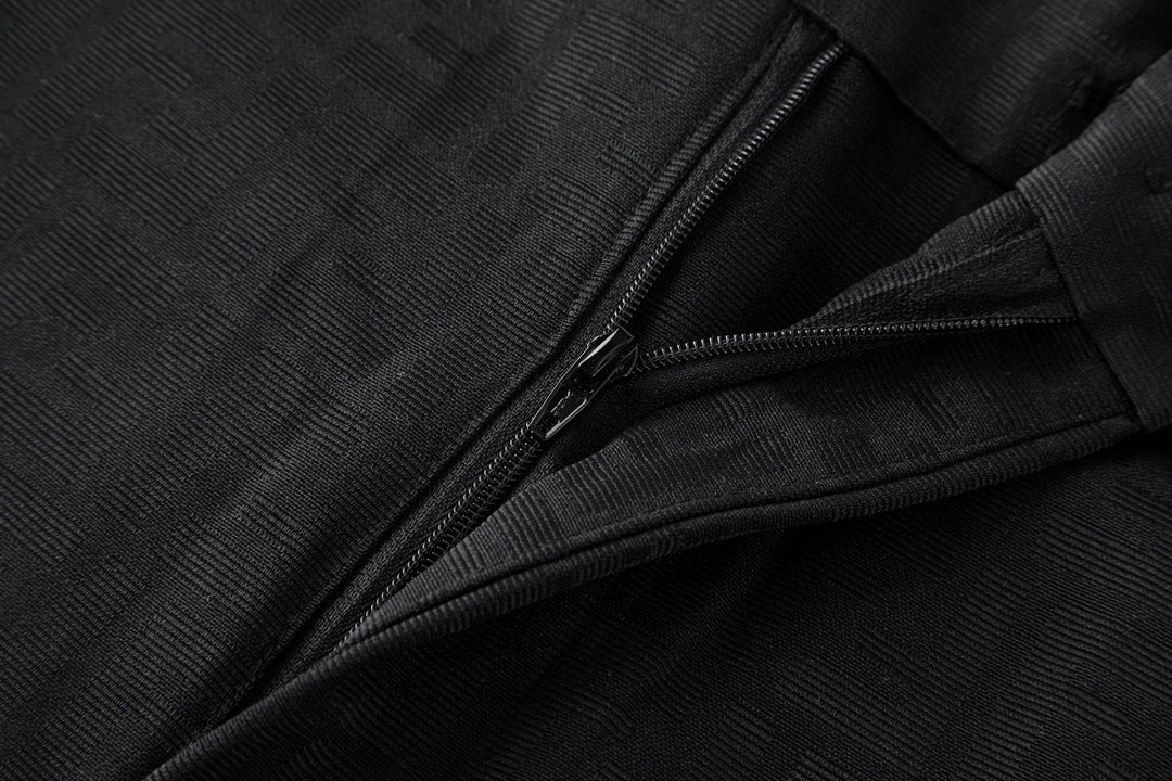 Fendi 芬迪 老花满印短裤 休闲裤 五分裤 黑色