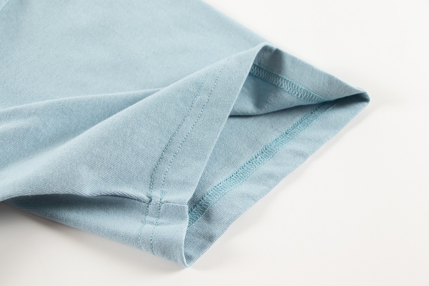 [Copy]Sacai Carhartt WIP FW23 联名系列 Logo标志侧面开叉暗扣 短袖 T恤 圆领 短款 夏季 蓝色 23-0557S-451