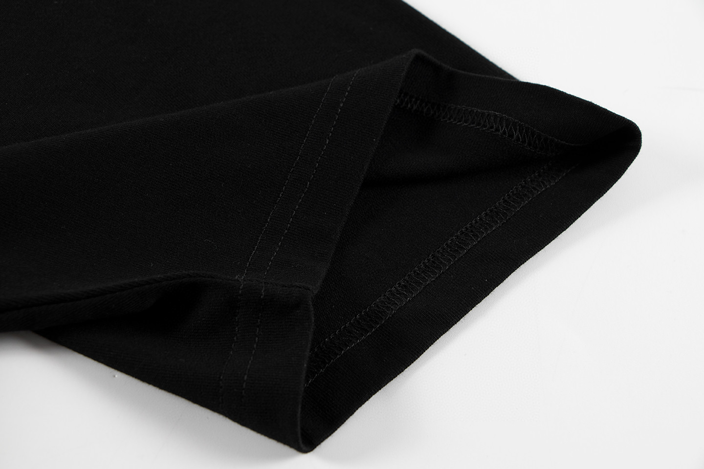 Sacai Carhartt WIP FW23 联名系列 Logo标志侧面开叉暗扣 短袖 T恤 圆领 短款 夏季 黑色 23-0557S-001