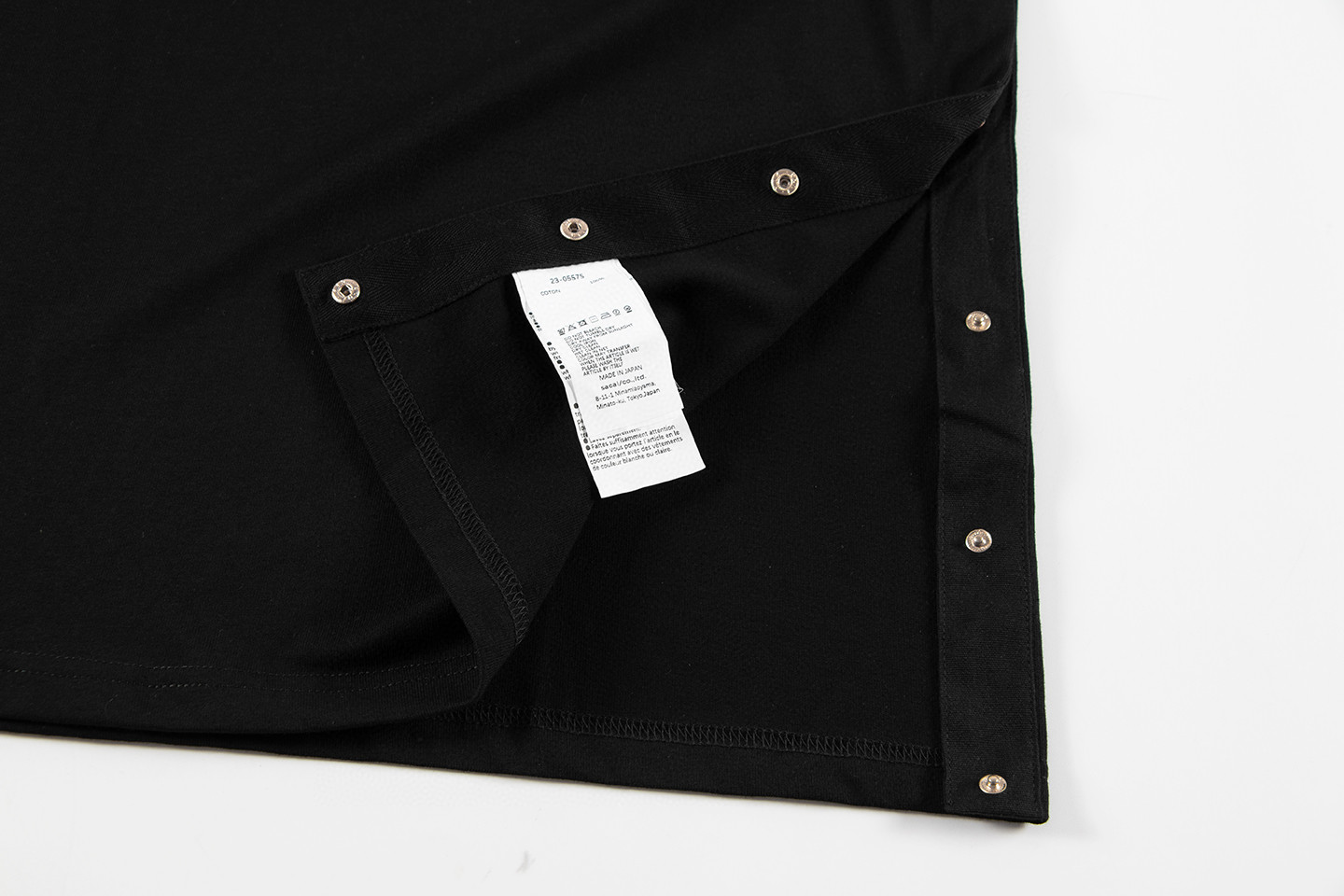 Sacai Carhartt WIP FW23 联名系列 Logo标志侧面开叉暗扣 短袖 T恤 圆领 短款 夏季 黑色 23-0557S-001