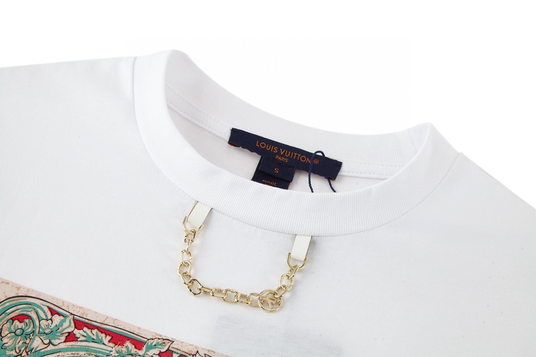 LOUIS VUITTON 路易威登 复古链条字母logo印花短袖 圆领 T 恤 上衣 夏款 白色 1AFN05