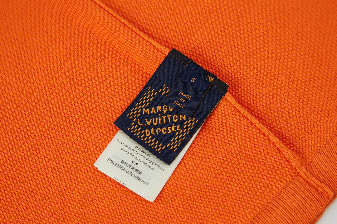 LOUIS VUITTON 路易威登 度假风字母logo图案嵌花针织短袖 圆领 T 恤 上衣 夏款 橘色 1AFQQZ