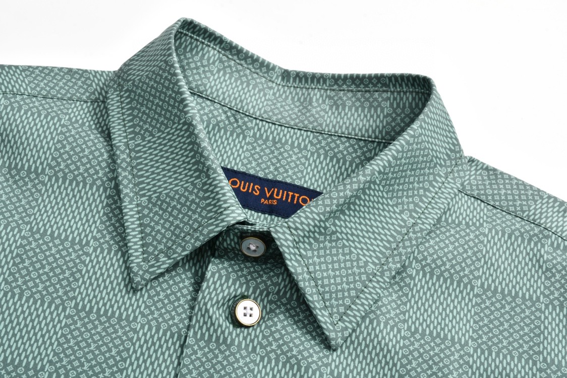 LOUIS VUITTON 路易威登 棋盘格Logo印花翻领单排扣衬衫 短袖 夏款 绿色 1AFQXX