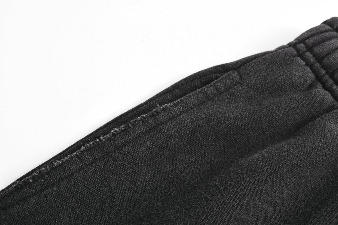 Balenciaga 巴黎世家 水洗破洞字母l刺绣ogo短裤 五分裤 休闲裤 运动裤 夏季 黑色 