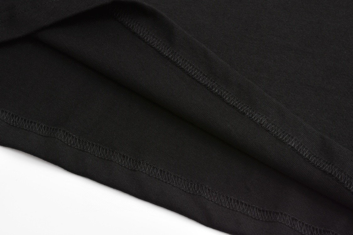 Balenciaga 巴黎世家 Under Armour SS25 字母刺绣Logo短袖 T恤 圆领 短款 夏季 黑色 787349TRVB79034