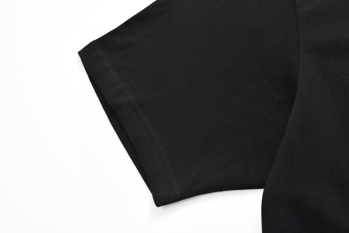 Balenciaga 巴黎世家 Under Armour SS25 字母刺绣Logo短袖 T恤 圆领 短款 夏季 黑色 787349TRVB79034