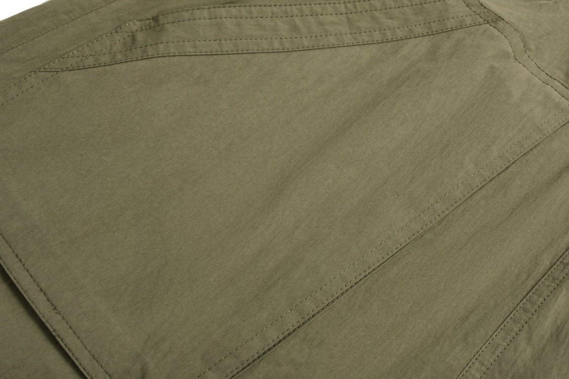 Loewe 罗意威 SS24 纯色Logo刺绣口袋休闲裤 短裤 五分裤 工装裤 绿色 S616Y04X66-4160