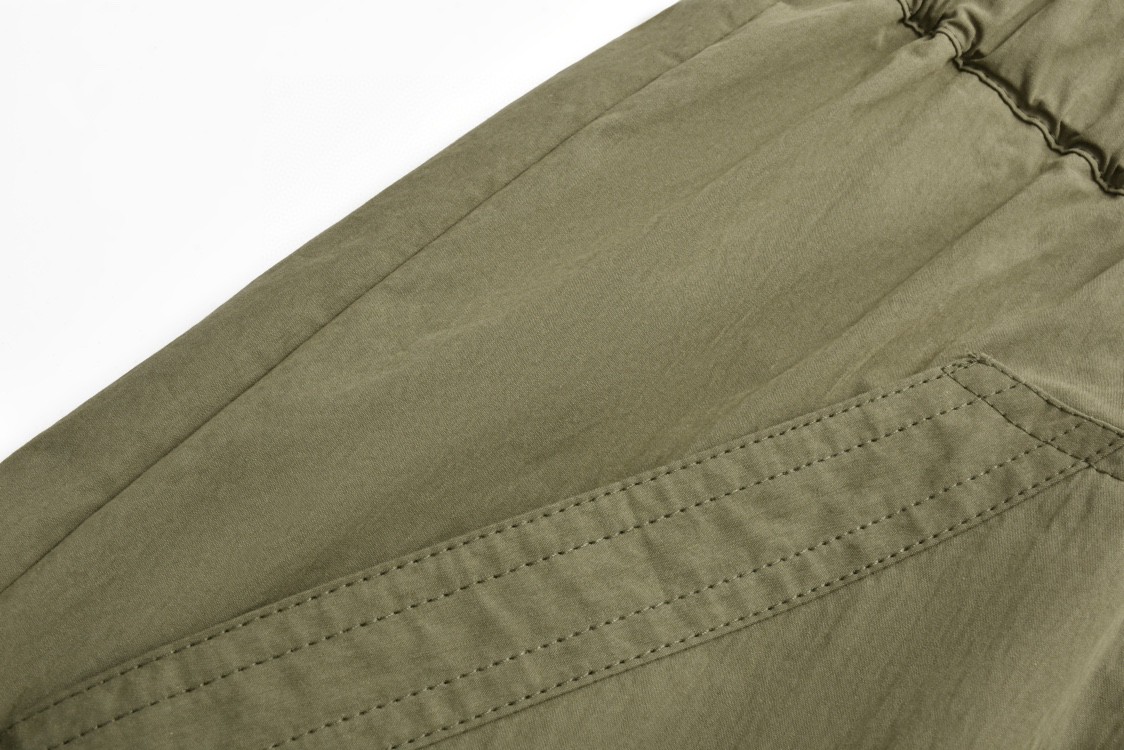 Loewe 罗意威 SS24 纯色Logo刺绣口袋休闲裤 短裤 五分裤 工装裤 绿色 S616Y04X66-4160