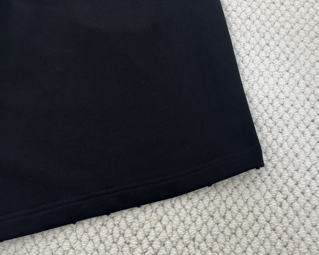 Balenciaga 巴黎世家 破洞水钻字母logo短裤 五分裤 休闲裤 运动裤 夏季 黑色 