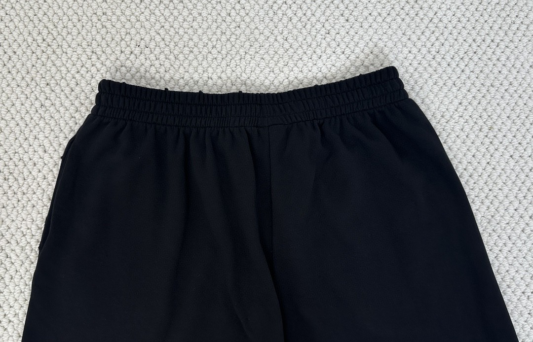 Balenciaga 巴黎世家 破洞水钻字母logo短裤 五分裤 休闲裤 运动裤 夏季 黑色 