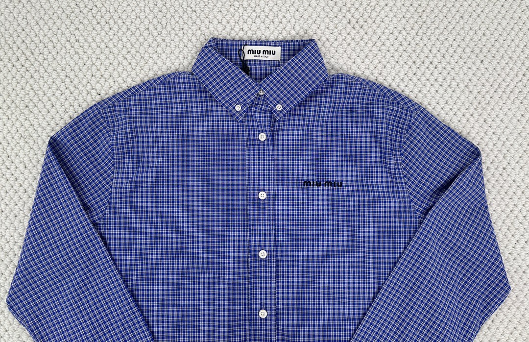 MIU MIU 缪缪 SS24 格纹字母刺绣Logo单排扣衬衫 长袖 外套 宝石蓝 MK1842-142K-F0013-S-OOO