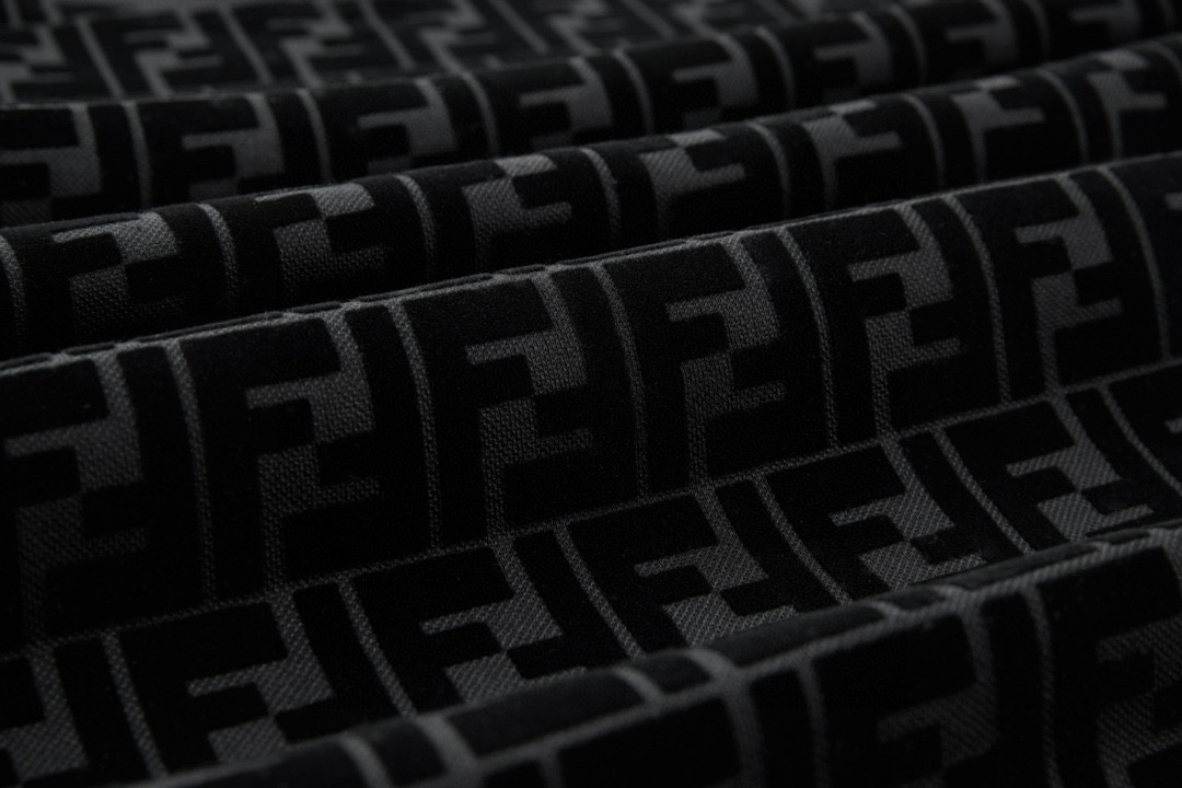 FENDI 芬迪 字母logo满印植绒卫衣 长袖 圆领 秋冬 黑色 FY1077AFRJF0ABB