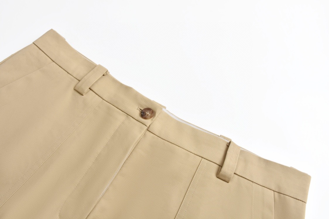 MIU MIU 纯色直筒工装裤 短裤 裤子 休闲裤 五分裤 卡其色