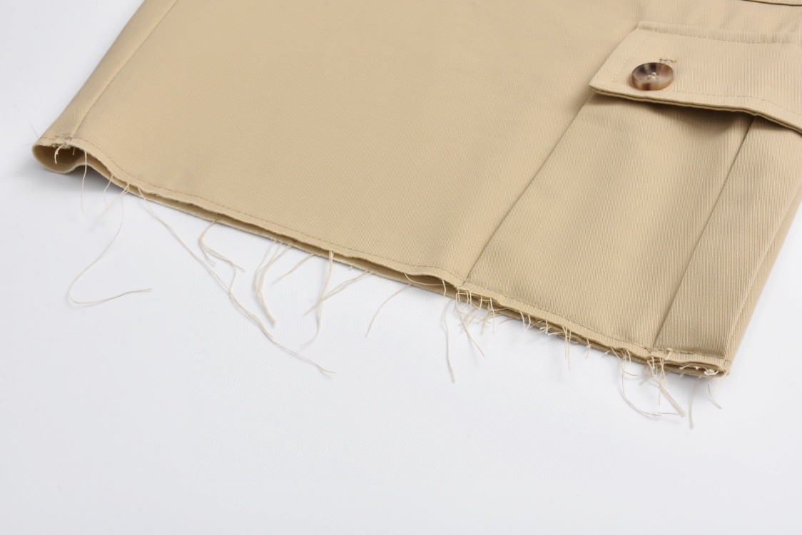 MIU MIU 纯色直筒工装裤 短裤 裤子 休闲裤 五分裤 卡其色