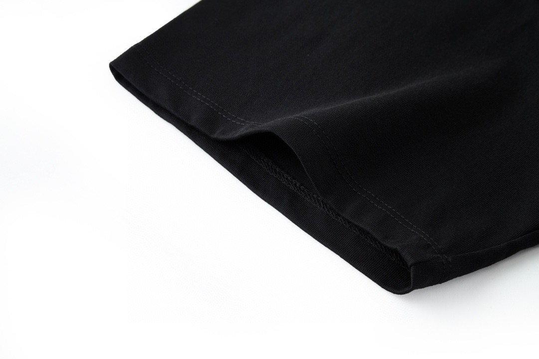 GUCCI 古驰 拼色字母logo印花短袖 T恤 圆领 套头 夏季 黑色 771758-XJF68-1152