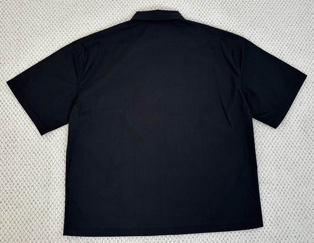 PRADA 普拉达 字母logo印花拉链翻领衬衫 短袖 黑色