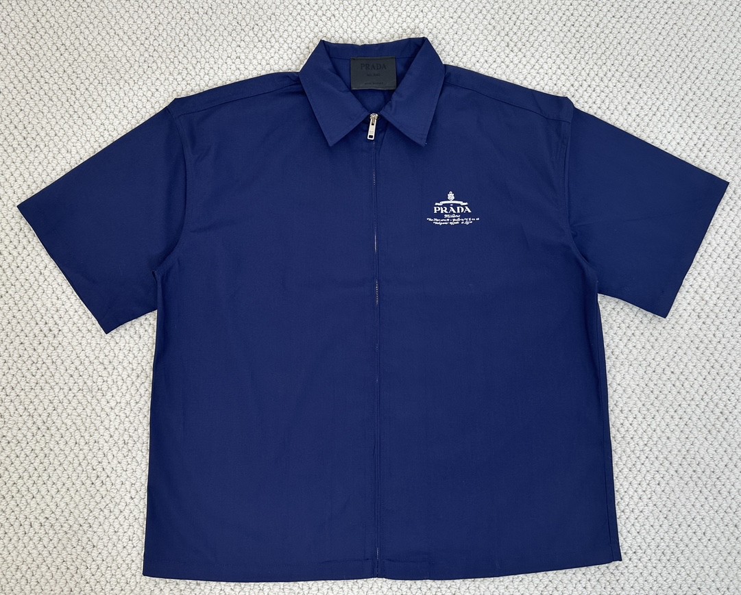 PRADA 普拉达 字母logo印花拉链翻领衬衫 短袖 蓝色 SC781-1480-F0216-S-OOO