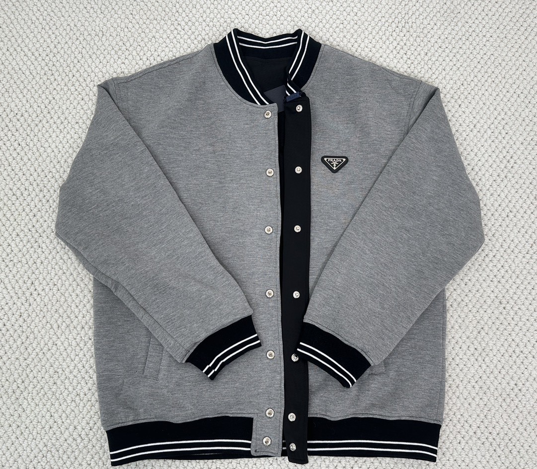 PRADA 普拉达 双面穿logo徽标单排扣棒球服 夹克 外套 长袖 黑灰色 UJL96A-11JE-F0N11-S-232
